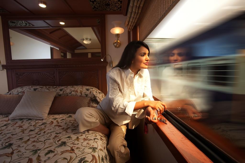 Maharajas Express Suite With Lady Doc